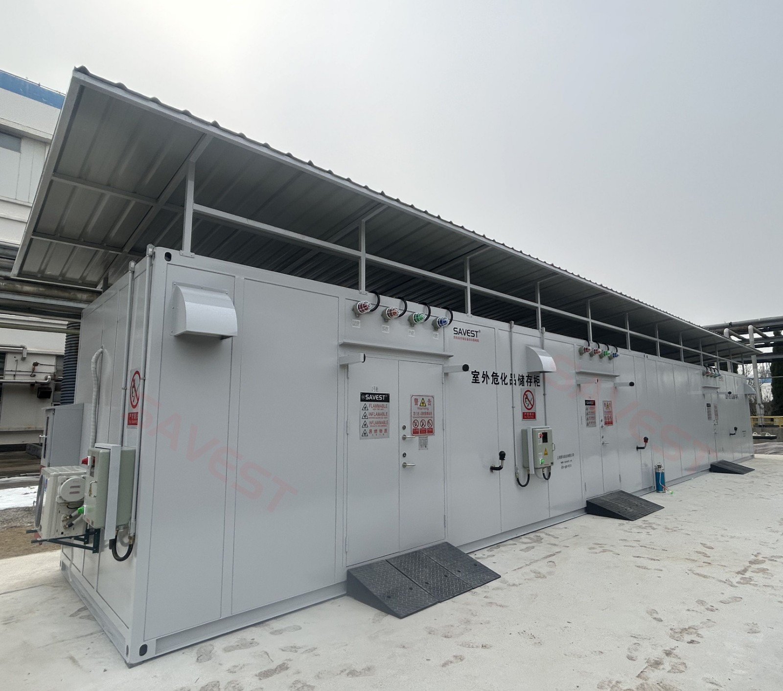 图片 2 大型防爆柜