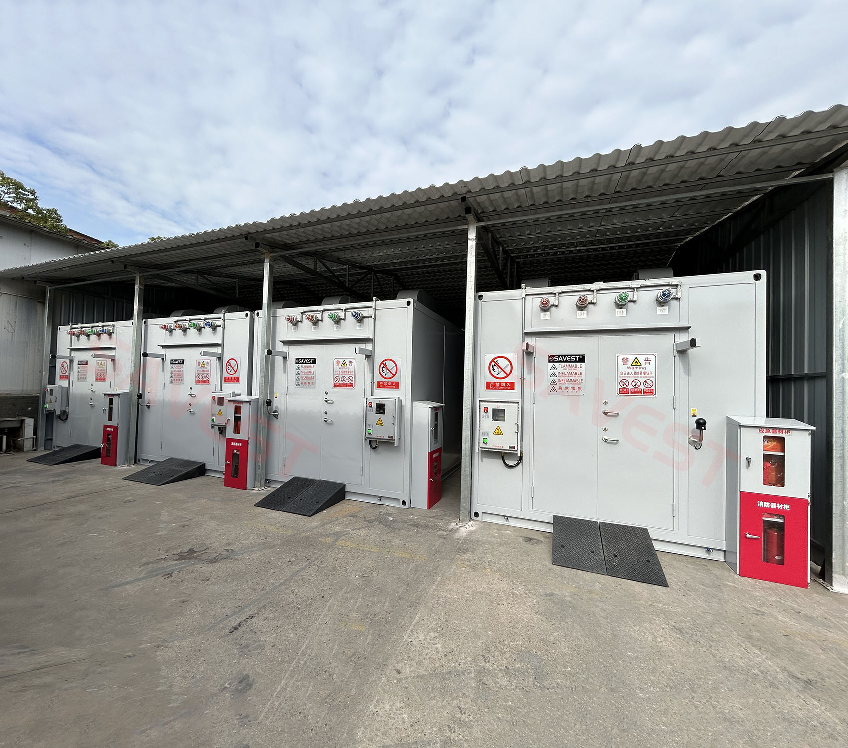 图片 2 室外危化品暂存柜